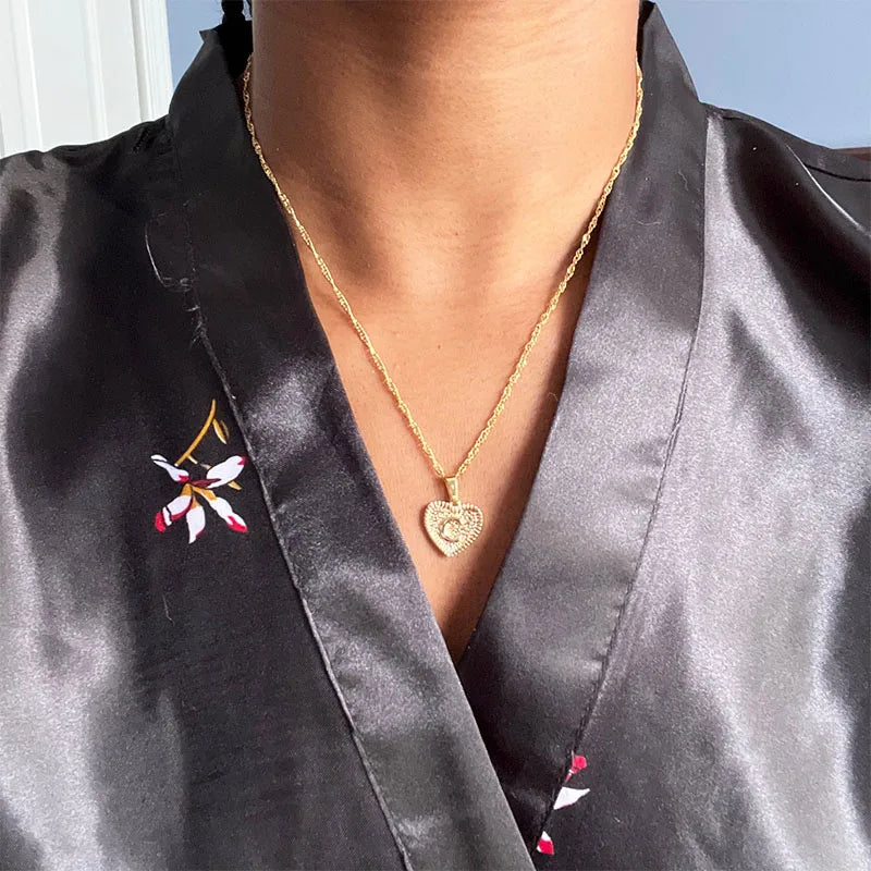 Collier Femme avec Pendentif Cœur et Lettre Initiale A-Z en Acier Inoxydable